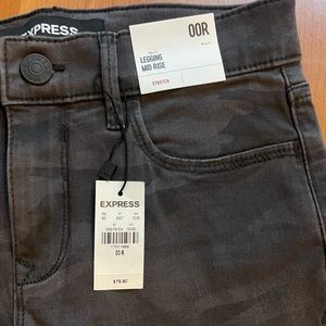 NWT Express mid-rise pants - grey camo 00